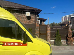 В Ростове жестоко избили водителя реанимобиля 