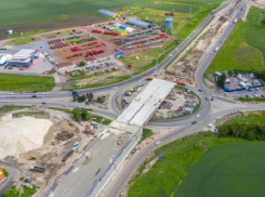 АО «Донаэродорстрой» продолжает строительство новой развязки над «Сальским кольцом» федеральной автотрассы М-4 «Дон»