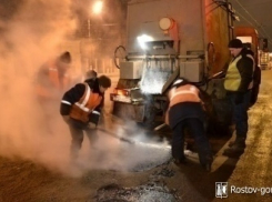 В Ростове ночью проводился ямочный ремонт