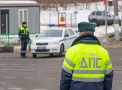 В Ростовской области сотрудника ГИБДД осудили за взятку