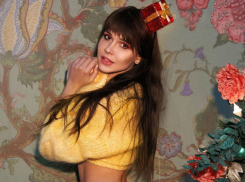 Секс-звезда Playboy из Ростова взбудоражила подписчиков фото аппетитного «подарочка»