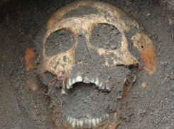 Ужасающие останки убивавших советских солдат гитлеровцев нашли под Ростовом