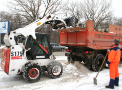 В донской столице работа коммунальных служб продолжается и в праздничные дни