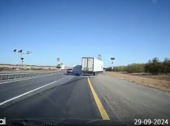 В Ростовской области на М-4 «Дон» насмерть сбили пешехода