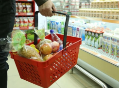 Минимальный набор продуктов питания в Ростовской области оказался одним из самых дешевых в ЮФО