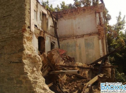 В центре Ростова обрушилась стена еще одного аварийного дома