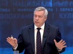 Голубев высказался против «голых вечеринок», но ночные клубы закрывать не будет