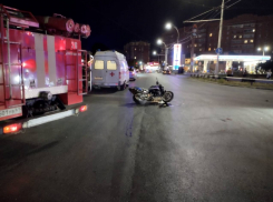 Мотоциклист попал в больницу после ДТП в Ростовской области