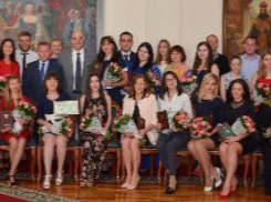 Больше 100 молодых врачей будут работать в медицинских учреждениях Ростова