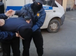 Прибывшего под видом беженца участника нацполка «Азов» задержали в Ростове-на-Дону