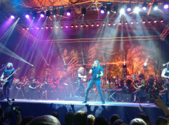 Огненный концерт группы «Ария» в Ростове восхищенные фанаты сняли на фото и видео