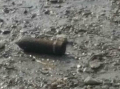 Боевой снаряд обнаружили жители Ростова возле магазина