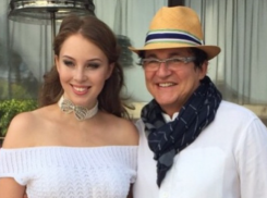 Развод Дмитрия и Полины Дибровых: телеведущий выдвинул два условия для расставания