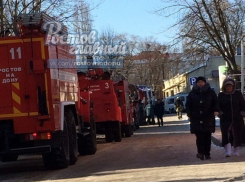 Морг рядом с областной больницей в Ростове загорелся