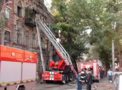 Движение по улице Шаумяна перекрыли из-за угрозы обрушения здания в Ростове