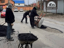 У батайчан новый тренд — они ремонтируют город за свой счет и тратят миллионы