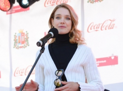 Супермодель Наталья Водянова приняла участие в открытии парка для особенных детей Ростова