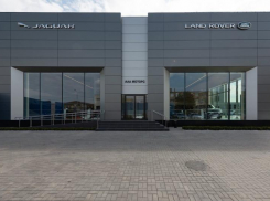 В Ростове автосалон отсудил у города свой фасад