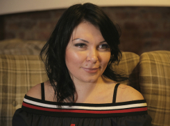 Ростов становится всё хуже, а «Платов» сделан не для людей, - певица Света