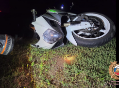 Мотоциклист погиб после столкновения с иномаркой на трассе под Ростовом