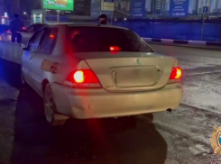 В Ростове водитель иномарки врезался в бетонное ограждение и погиб