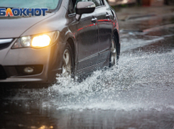 В Ростовской области объявили штормовое предупреждение из-за сильного ветра и дождя до вечера 4 июля 