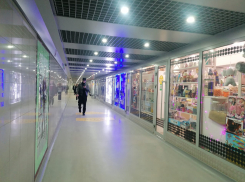 «Будем бомжевать»: торговцы из подземных переходов Ростова — о своей судьбе после сноса ларьков