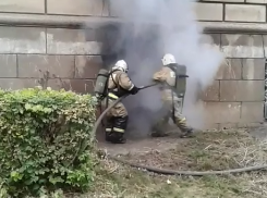 В Шахтах загорелось здание главного корпуса автодорожного института