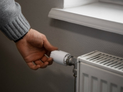 Жители 23 многоквартирных домов в Ростове остались без отопления из-за дефекта на теплотрассе