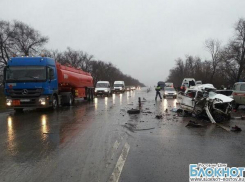 Три человека погибли, пятеро пострадали в ДТП на трассе М4 «Дон» под Ростовом