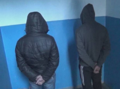 Мужчины открыли стрельбу в Ростове 