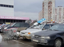 Дорожные знаки мстят ростовским автомобилистам