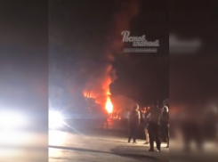 Пожар на рынке тушили ночью под Ростовом