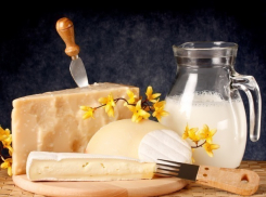 Ростовчане травят себя сыром с антибиотиками и молоком с трансжирами