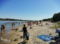 Ростовчане в соцсетях оценили фото переполненного пляжа
