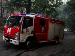 Пенсионер сгорел заживо, пытаясь выбраться из полыхающего дома в Ростовской области