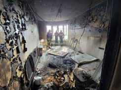 Слюсарь показал фото пострадавшей от БПЛА квартиры в Ростове