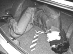 Похищенного под Ростовом мужчину заставили на кладбище вырыть себе могилу