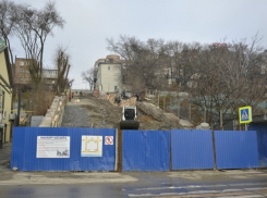 Опасные грунтовые воды обнаружили под Казанской лестницей в Ростове