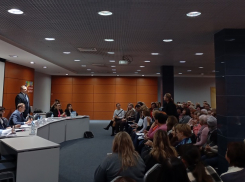 Ростовчане, пострадавшие от «самовольных застройщиков», подискутировали с министром строительства