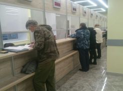 Не работники, а улитки: жительница Ростова возмущена трехчасовым «издевательством» в офисе Водоканала