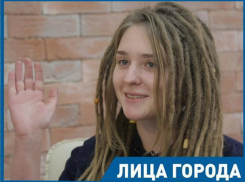 «На улице у человека есть свобода выбора», - певица Мария Перфильева рассказала о творчестве и смелости