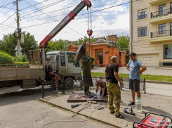 В Таганроге вернули на место памятник Фаине Раневской и скульптуру «Толстый и тонкий»