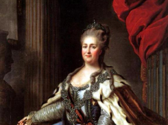 Календарь:  В 1729 году  2 мая родилась Екатерина II