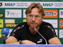 Валерий Карпин заявил, что у него «идет кровь из глаз» из-за низкой посещаемости матчей после введения Fan ID