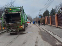 В Ростове мусоровоз насмерть сбил пенсионерку
