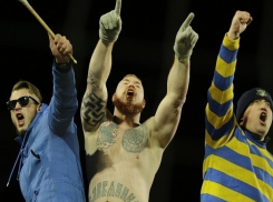 Найди себя: фоторепортаж с трибун счастливых болельщиков ФК «Ростов»