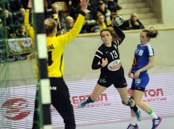Ростовские гандболистки расправились с 10-м соперником подряд