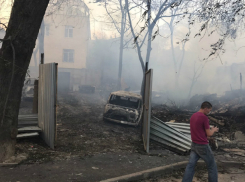 Поджог назвали предварительной причиной крупного пожара в историческом центре Ростова