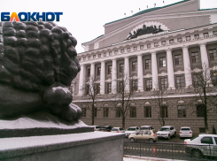 Ночной снегопад стал причиной многокилометровых пробок в Ростове 